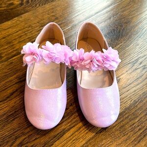 Lavender dress shoes